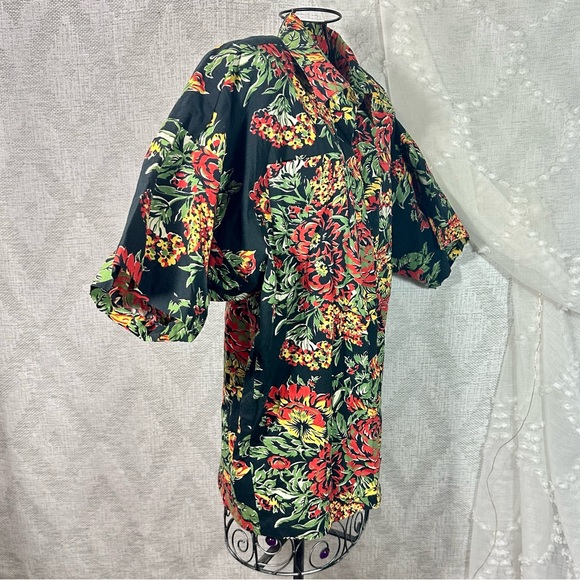 Vintage Norma Kamali black floral button up with shoulder pads size S - Picture 5 of 8